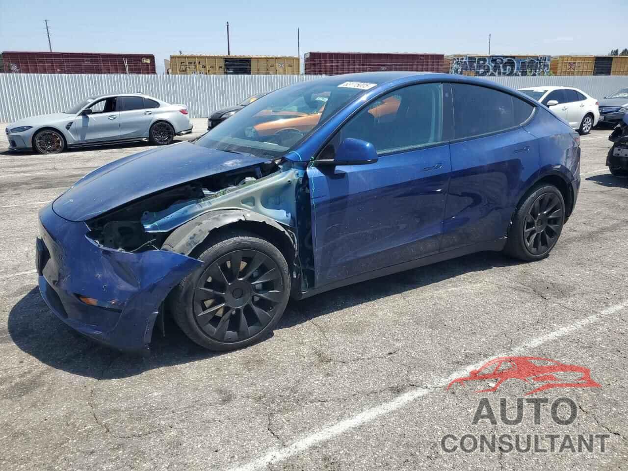 TESLA MODEL Y 2021 - 5YJYGAEE8MF305133