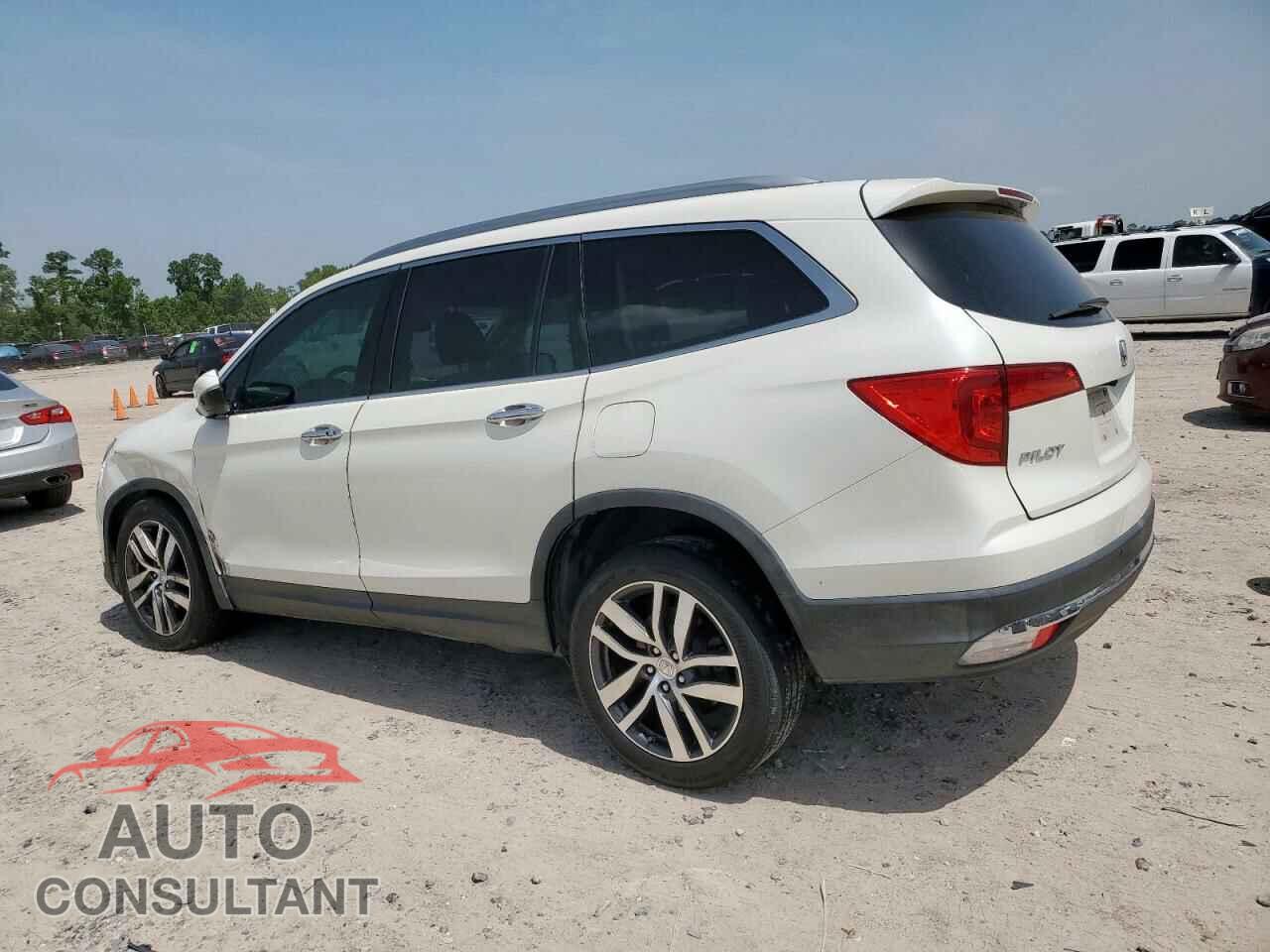 HONDA PILOT 2017 - 5FNYF6H0XHB021900