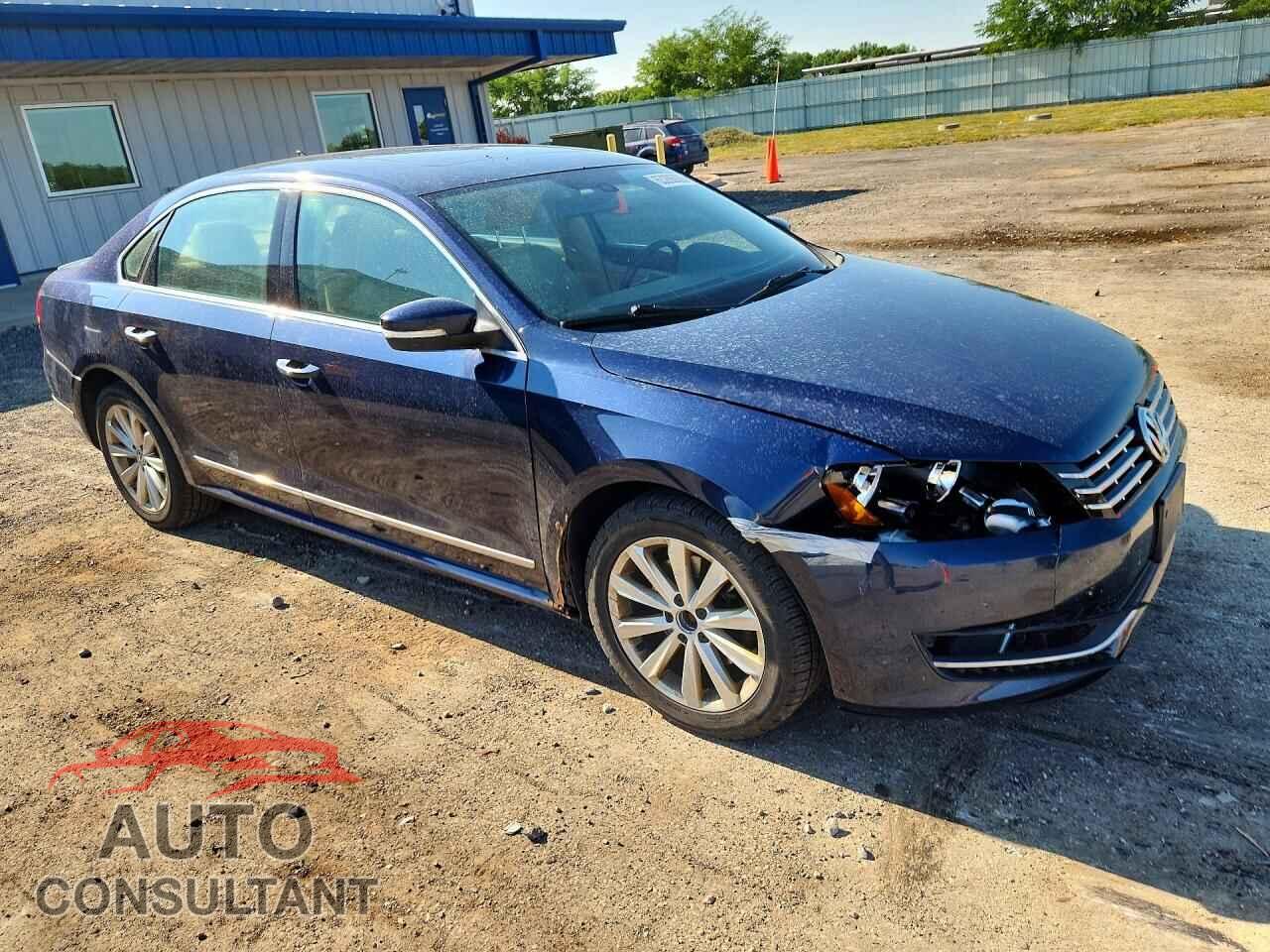 VOLKSWAGEN PASSAT 2013 - 1VWCH7A38DC058043
