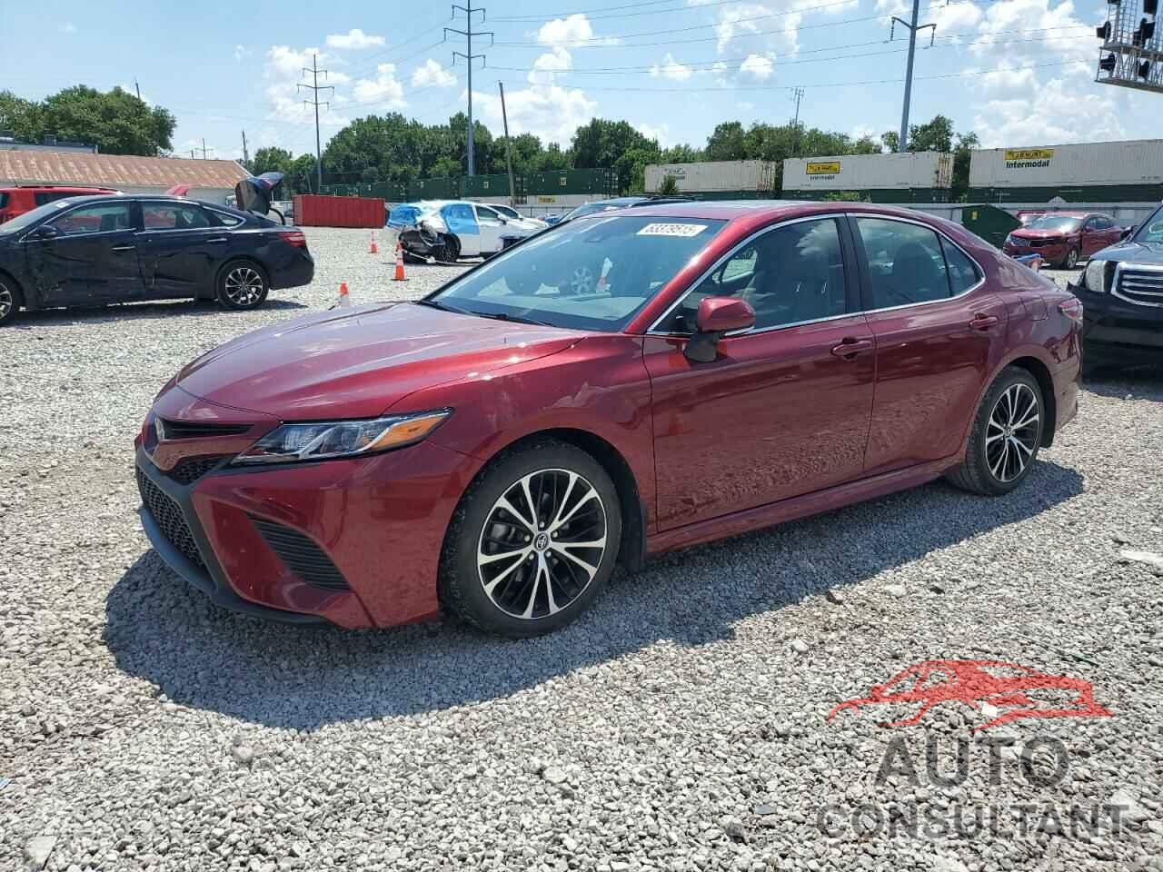 TOYOTA CAMRY 2018 - 4T1B11HK7JU614700