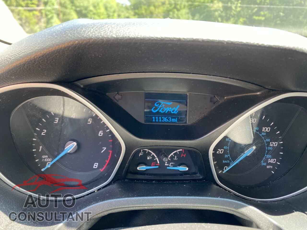 FORD FOCUS 2014 - 1FADP3E23EL323253