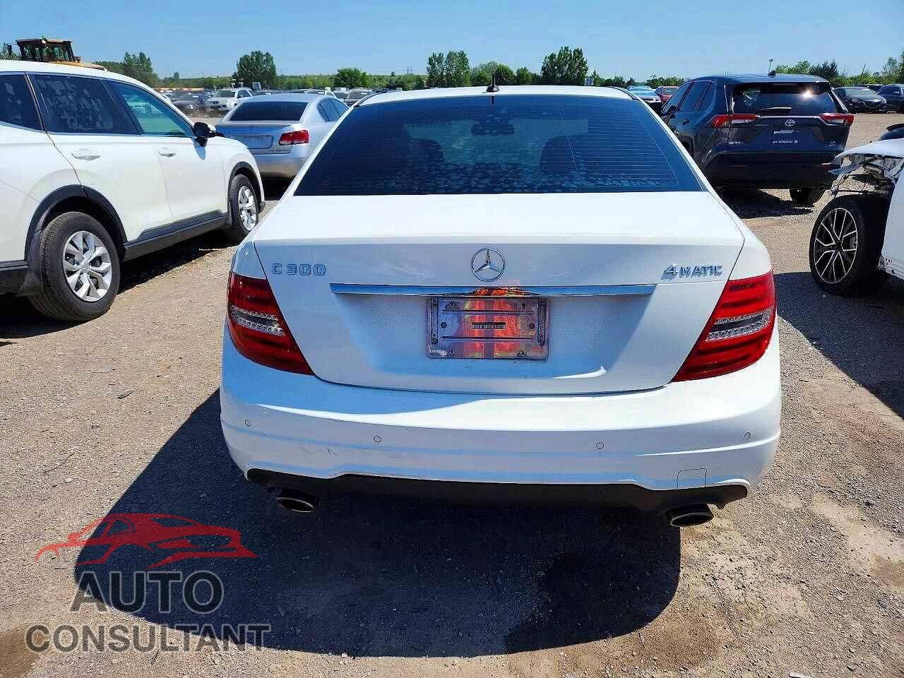 MERCEDES-BENZ C-CLASS 2013 - WDDGF8AB4DA788198
