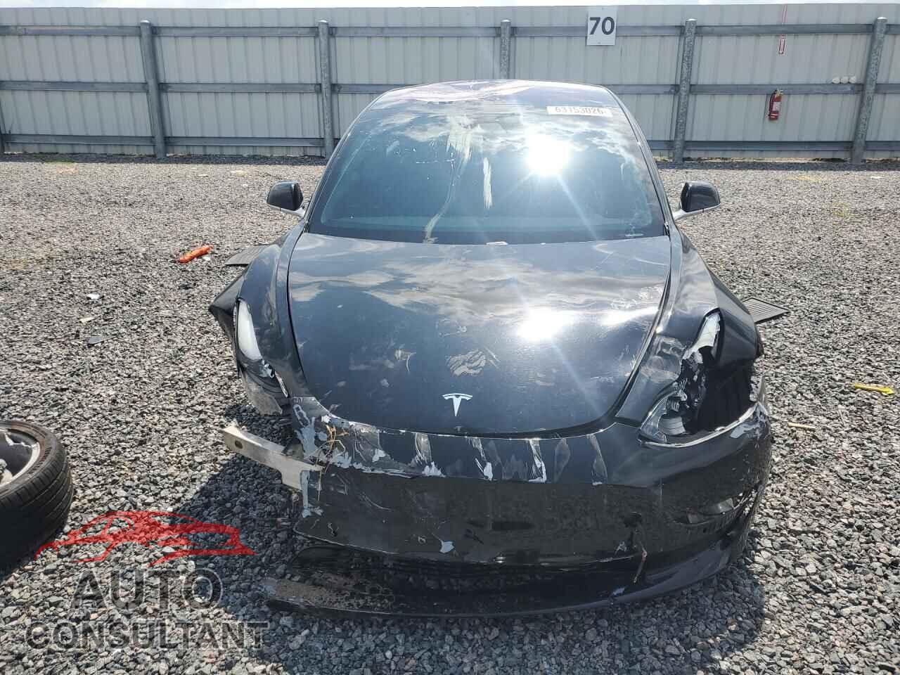 TESLA MODEL 3 2019 - 5YJ3E1EA2KF302755