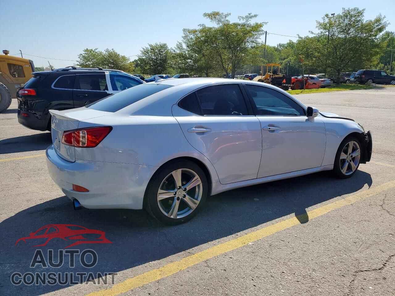 LEXUS IS 2011 - JTHBF5C26B5150698
