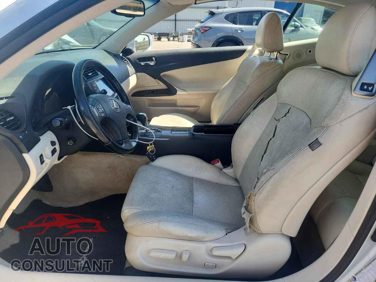 LEXUS IS 2010 - JTHFF2C2XA2503282