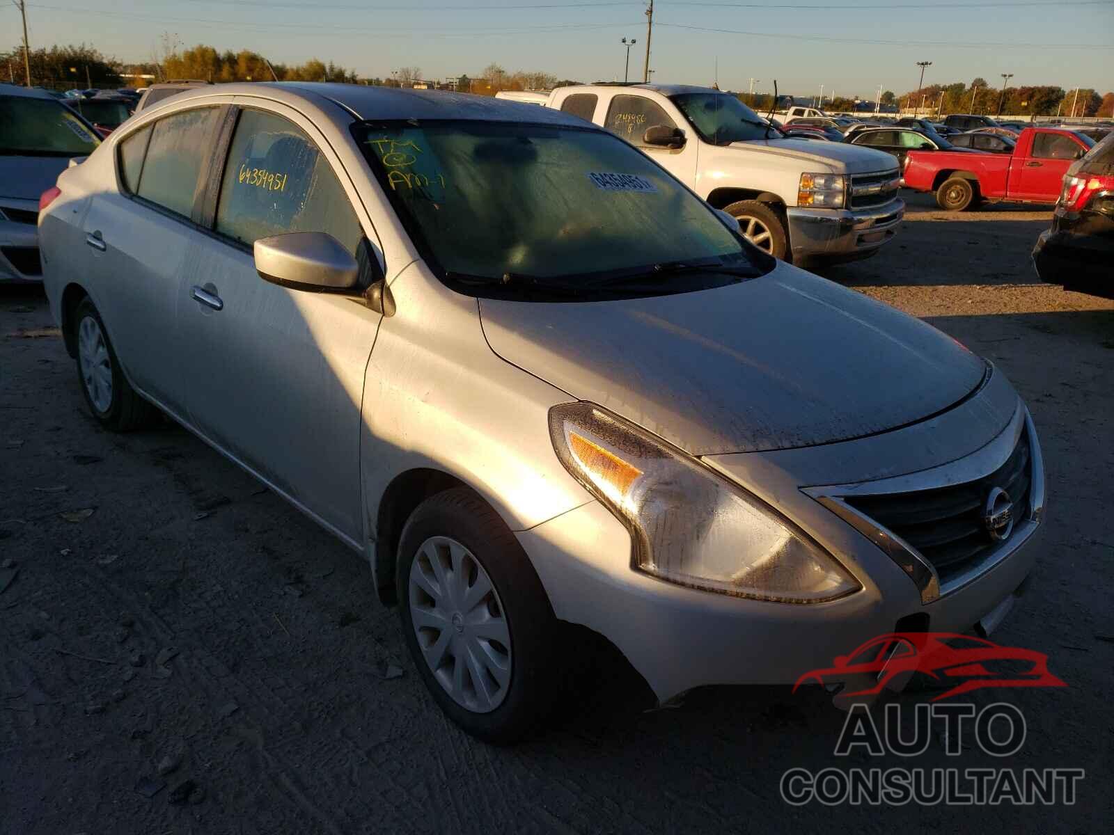 NISSAN VERSA 2017 - 3N1CN7AP7HK468012