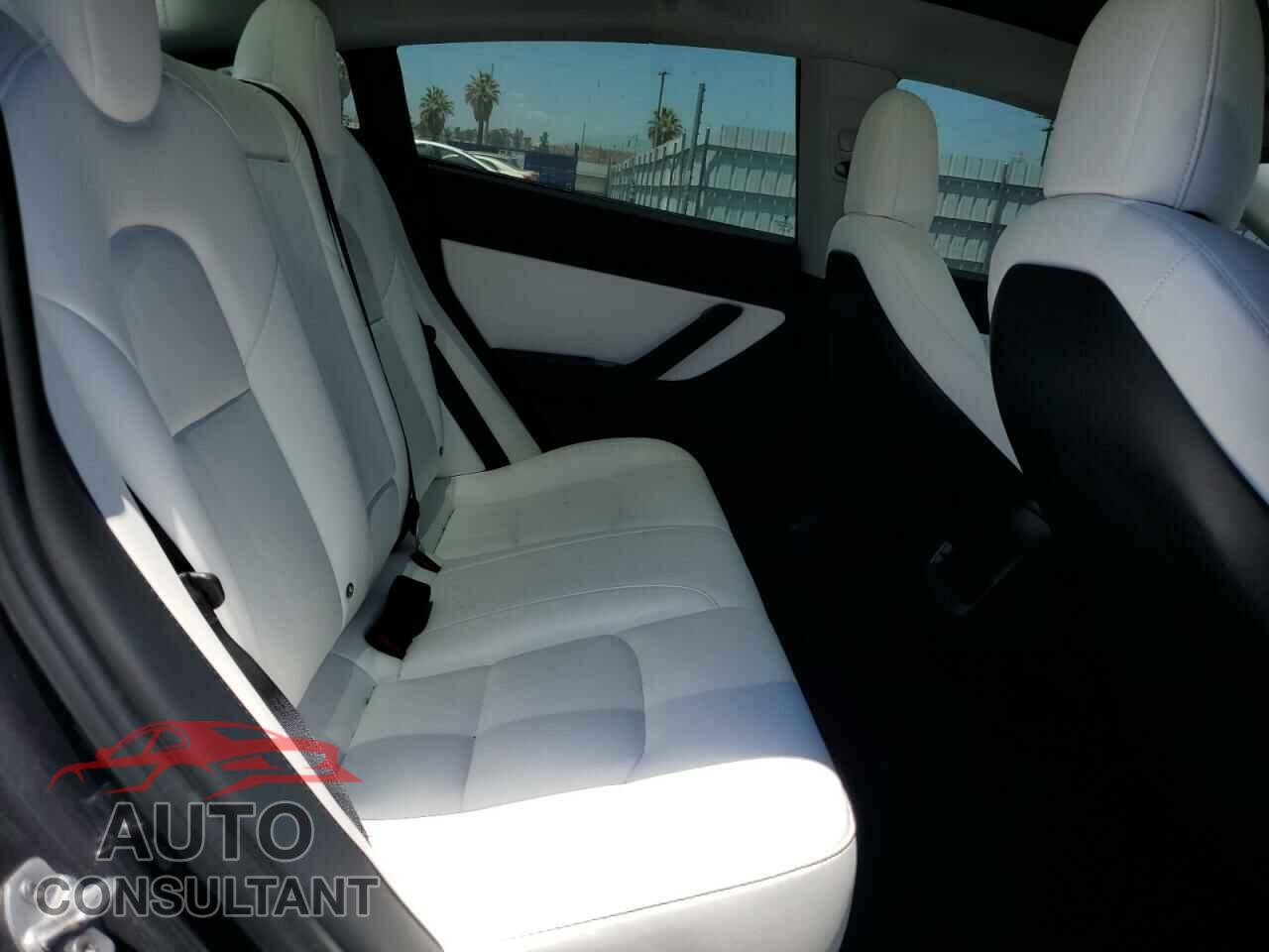 TESLA MODEL 3 2018 - 5YJ3E1EA6JF168864