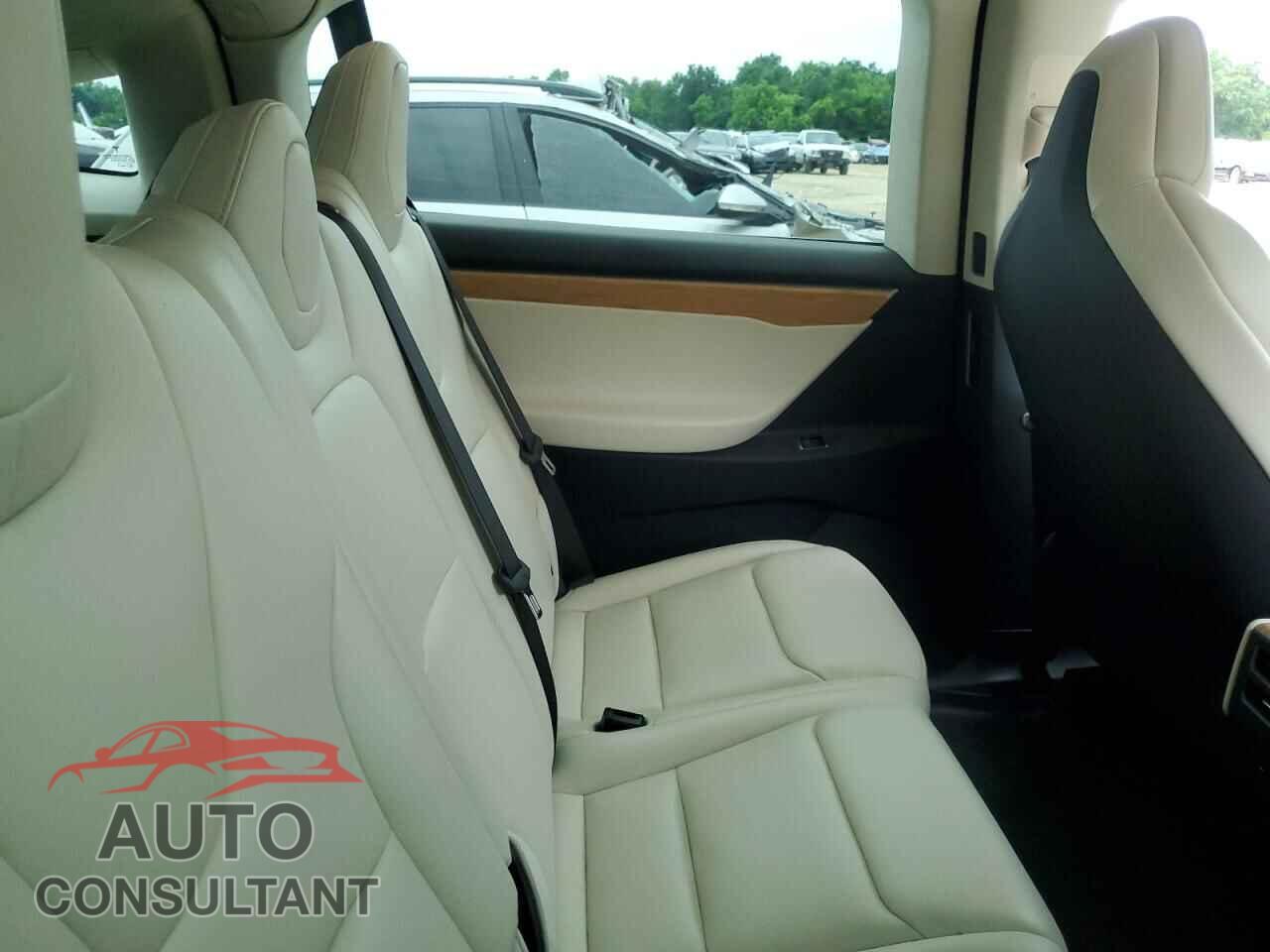 TESLA MODEL X 2018 - 5YJXCDE27JF103460