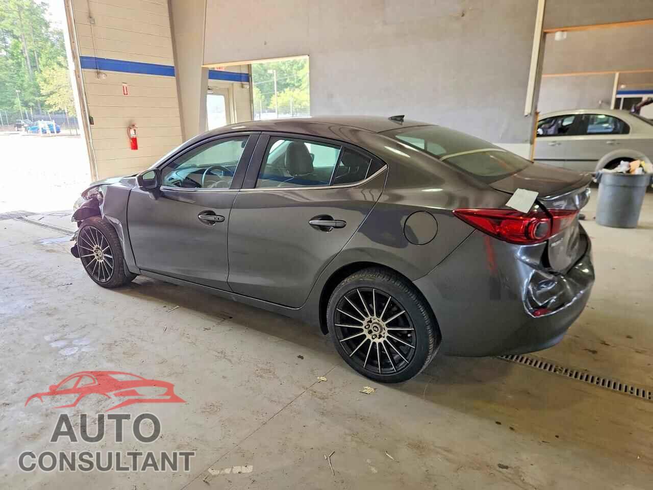 MAZDA 3 2018 - 3MZBN1V31JM242097