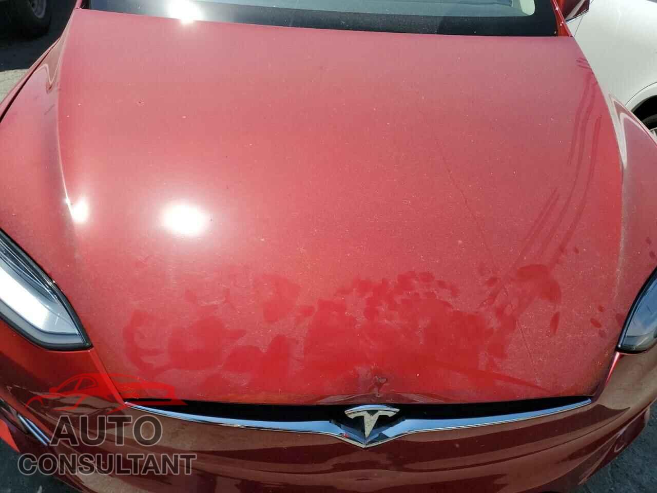 TESLA MODEL X 2017 - 5YJXCBE21HF038300