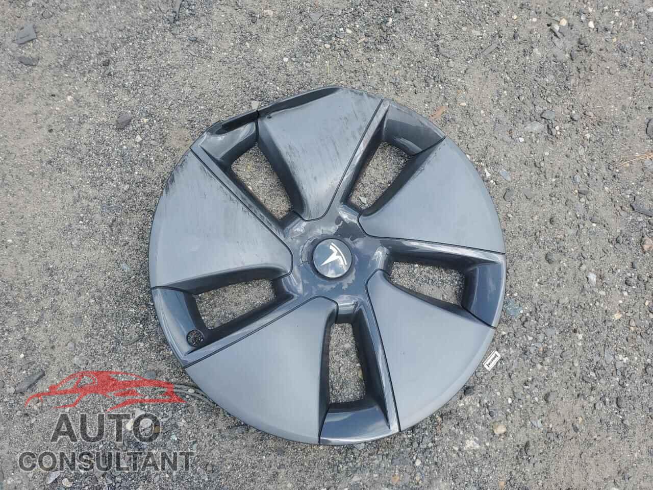 TESLA MODEL 3 2022 - 5YJ3E1EB2NF267745