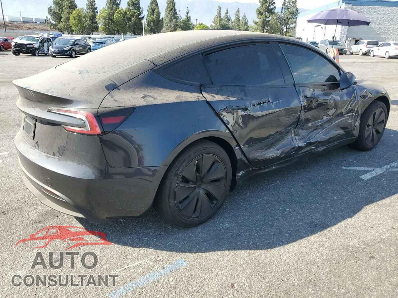 TESLA MODEL 3 2024 - 5YJ3E1EA7RF736468