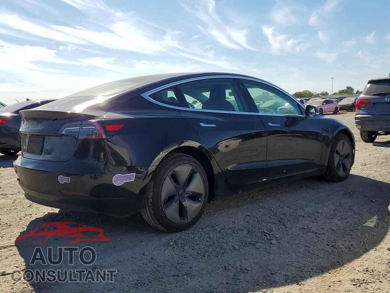 TESLA MODEL 3 2019 - 5YJ3E1EB9KF193493