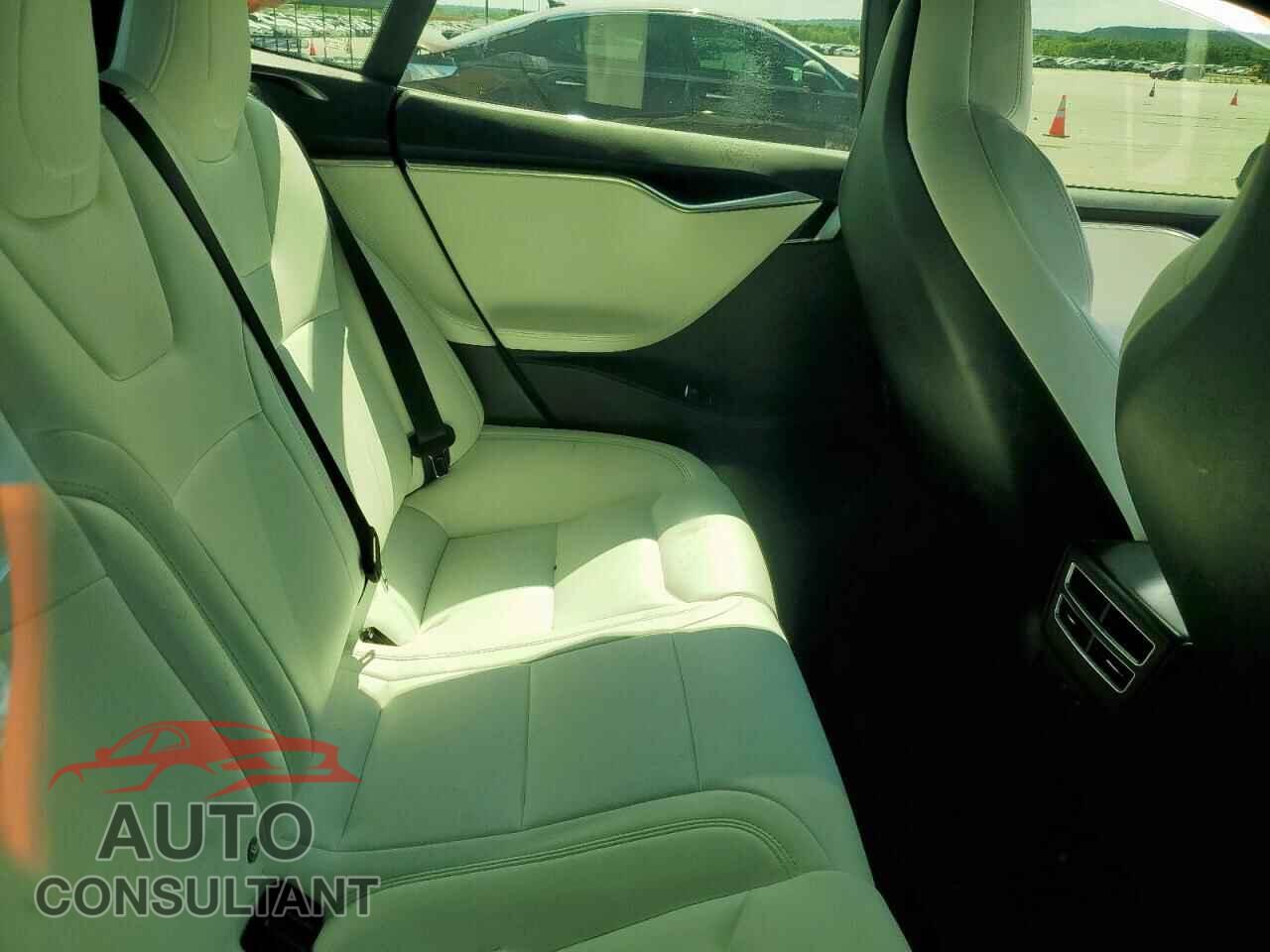 TESLA MODEL S 2017 - 5YJSA1E20HF220290
