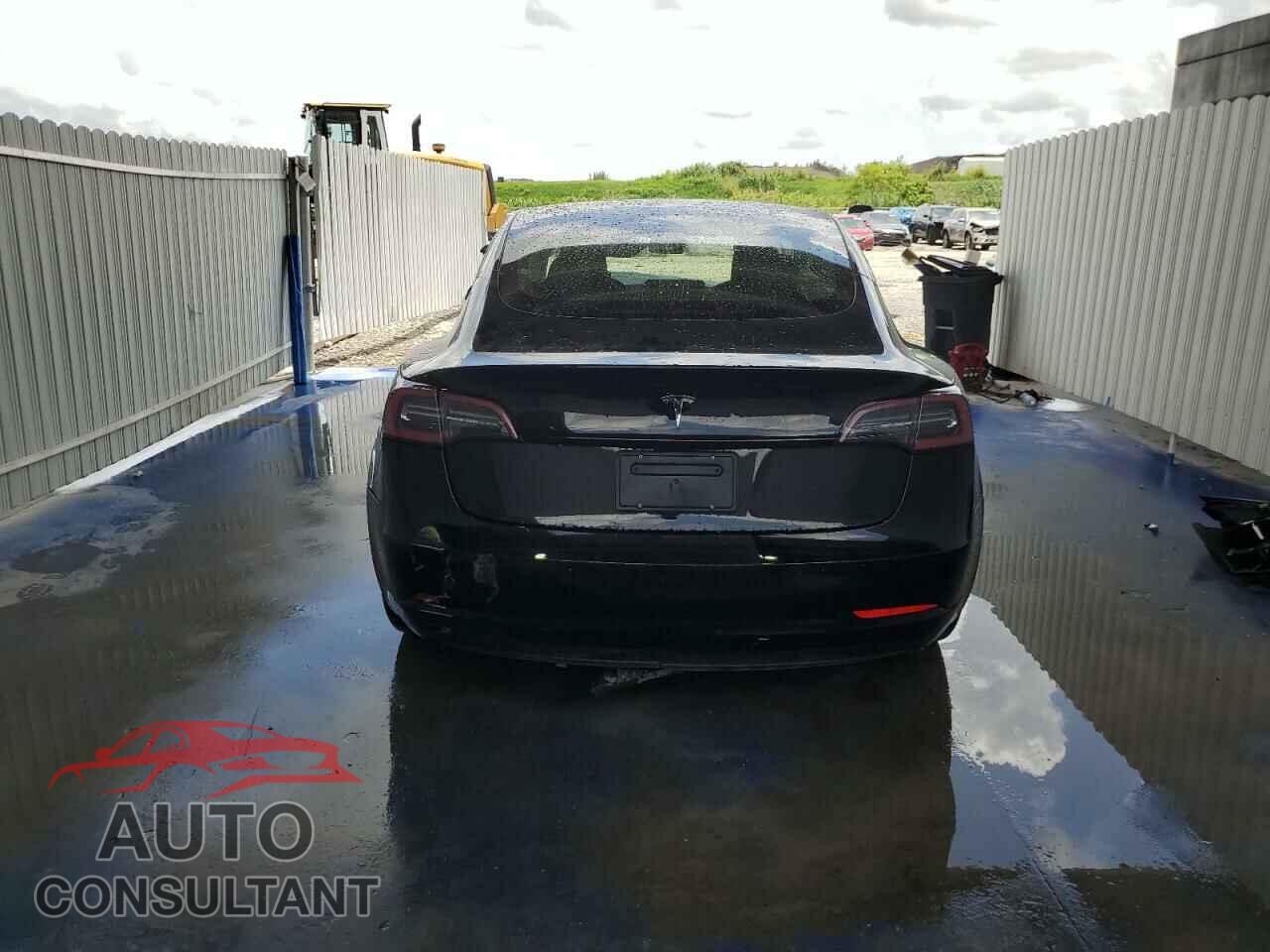 TESLA MODEL 3 2022 - 5YJ3E1EA2NF370932