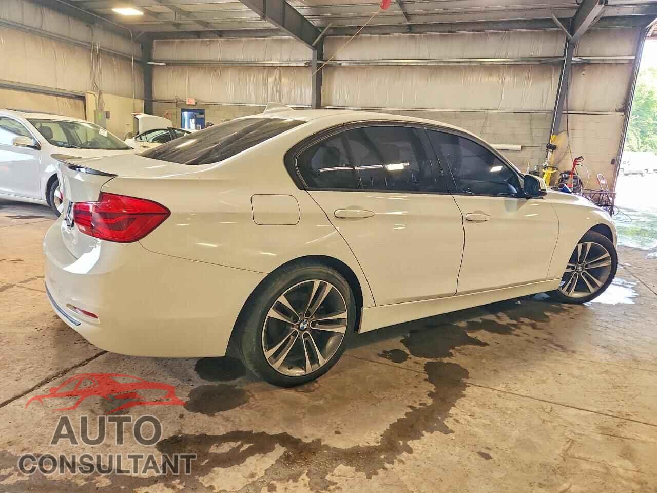 BMW 3 SERIES 2018 - WBA8D9G55JNU69308