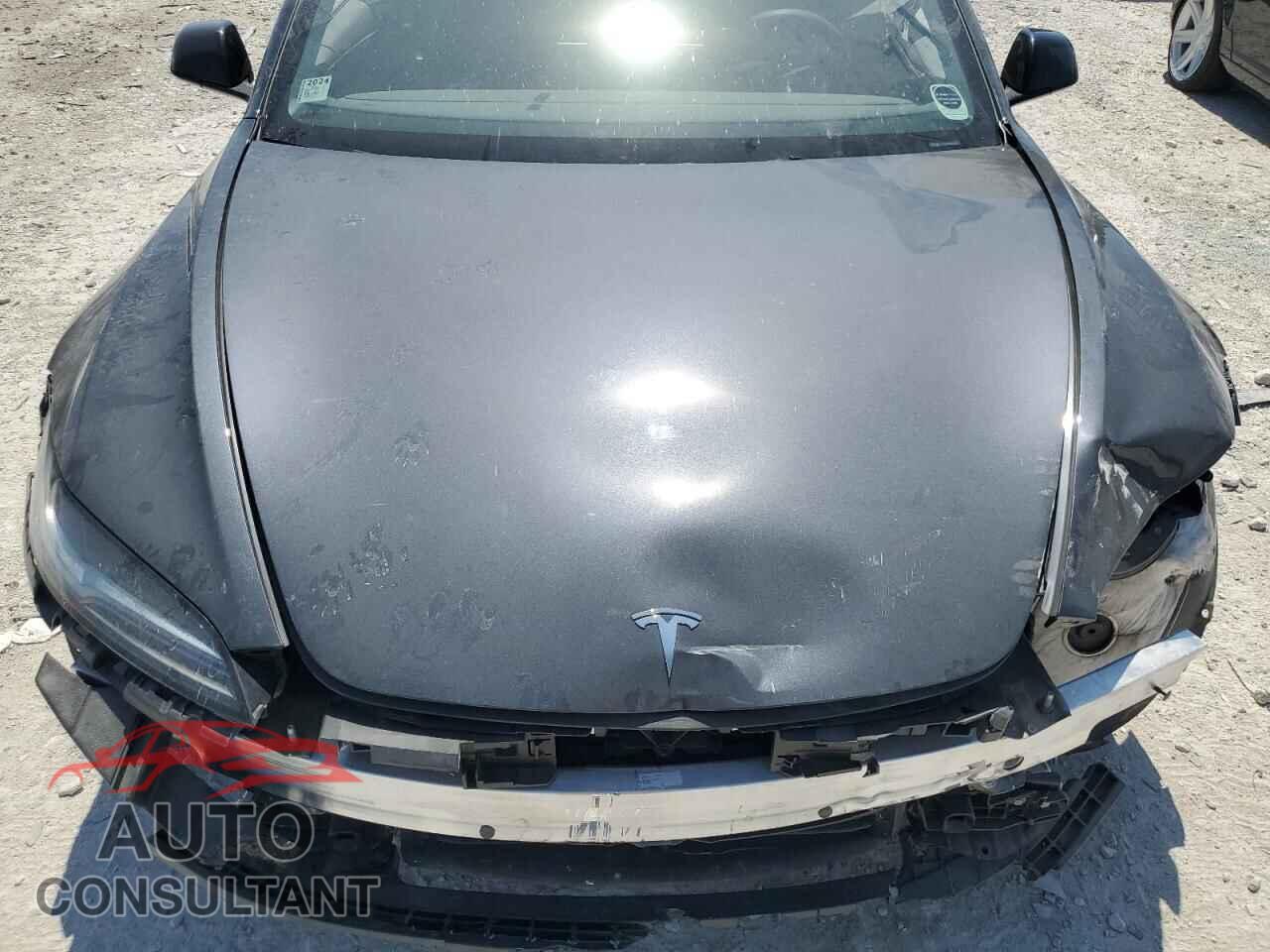 TESLA MODEL 3 2024 - 5YJ3E1EA5RF732127