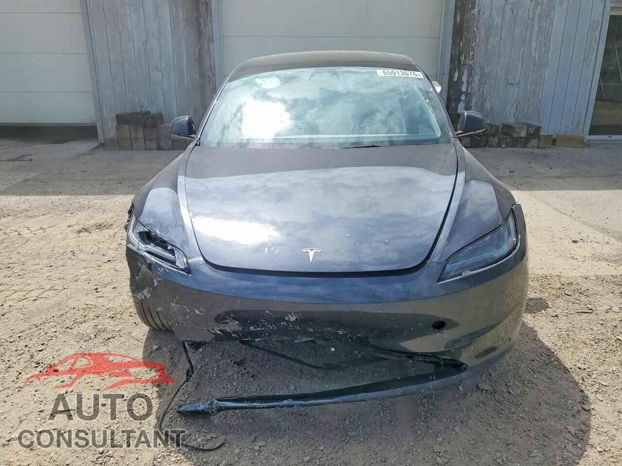 TESLA MODEL 3 2024 - 5YJ3E1EB7RF836756