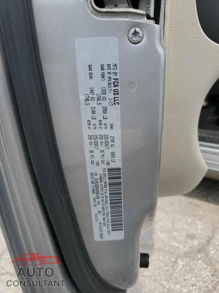 DODGE CARAVAN 2017 - 2C4RDGBG0HR681048
