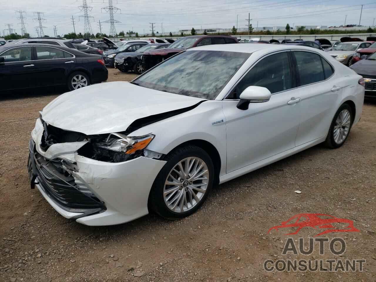TOYOTA CAMRY 2018 - 4T1B21HK0JU003159