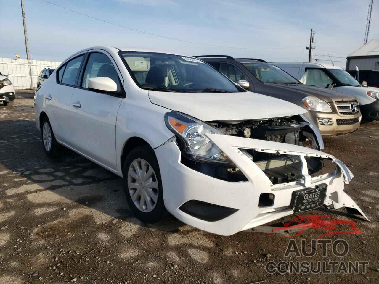 NISSAN VERSA 2017 - 3N1CN7APXHL858905