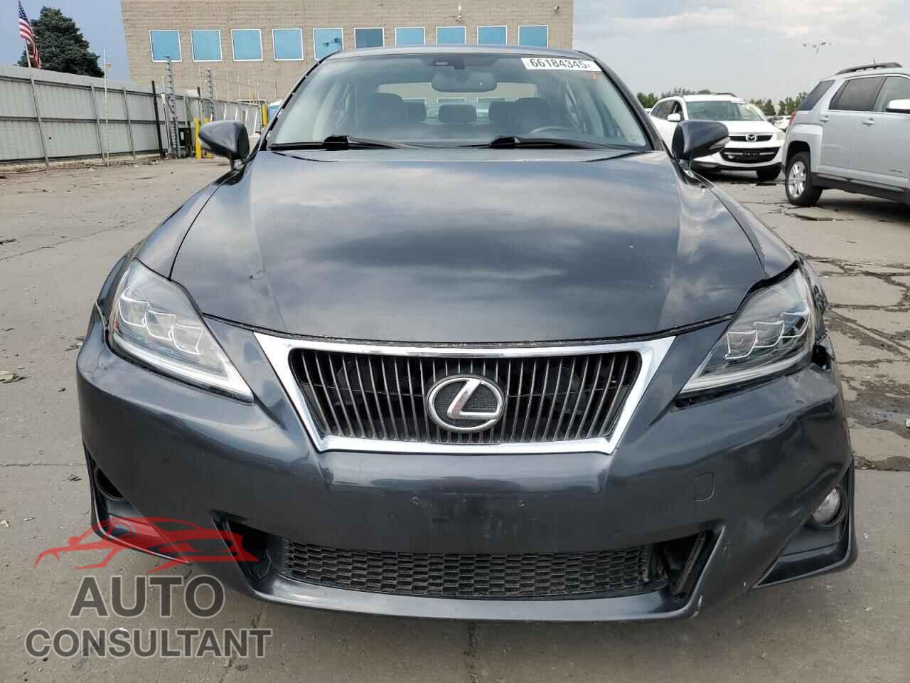 LEXUS IS 2011 - JTHCE5C25B5001156