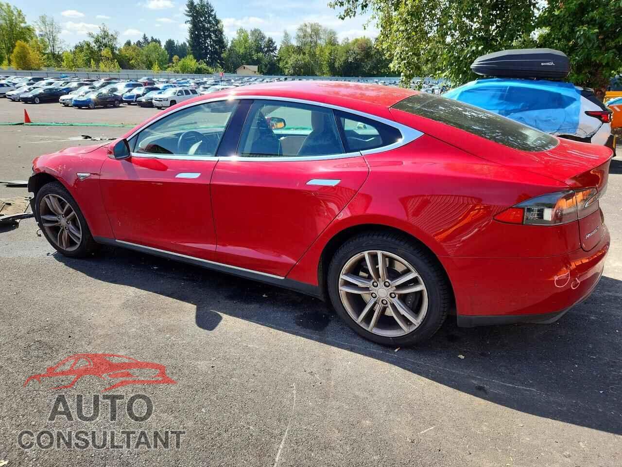 TESLA MODEL S 2015 - 5YJSA1H28FFP78655