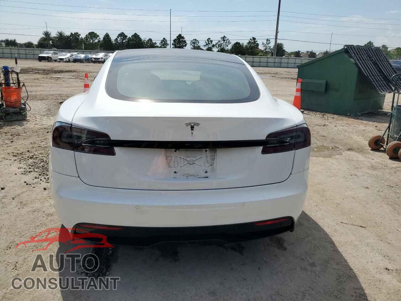 TESLA MODEL S 2021 - 5YJSA1E56MF454129