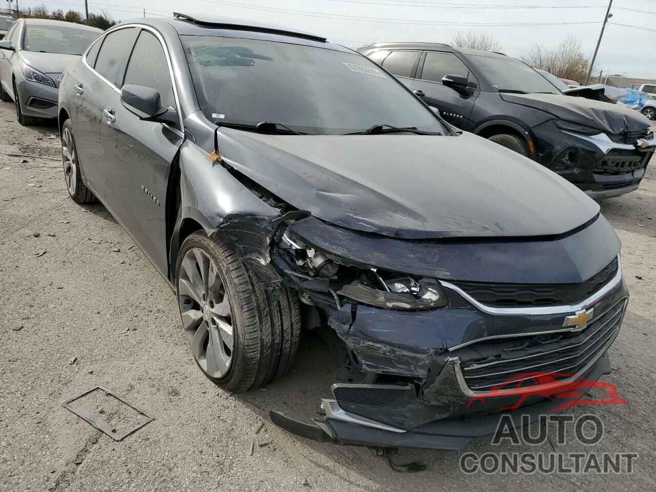 CHEVROLET MALIBU 2018 - 1G1ZE5SX7JF120451