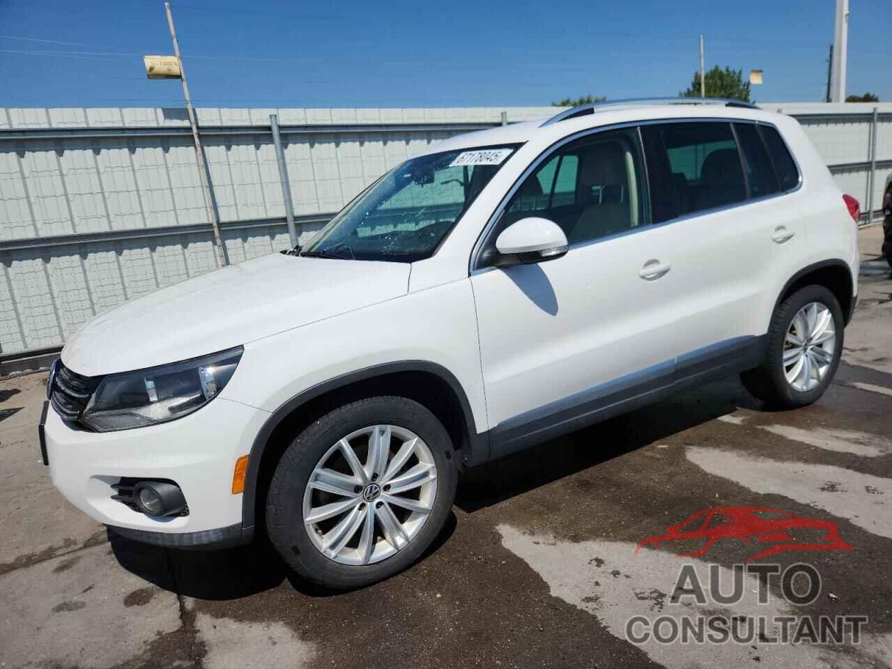 VOLKSWAGEN TIGUAN 2012 - WVGAV7AX8CW529980