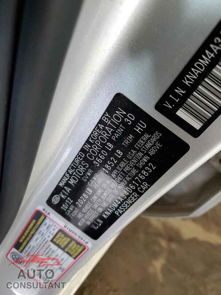 KIA RIO 2013 - KNADM4A34D6176832