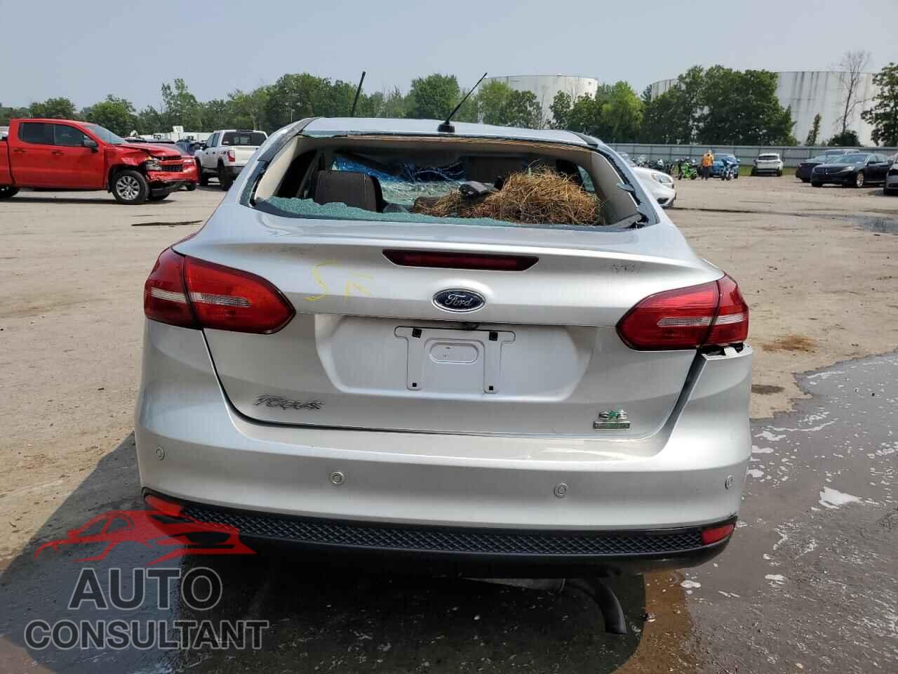 FORD FOCUS 2015 - 1FADP3FE9FL387338