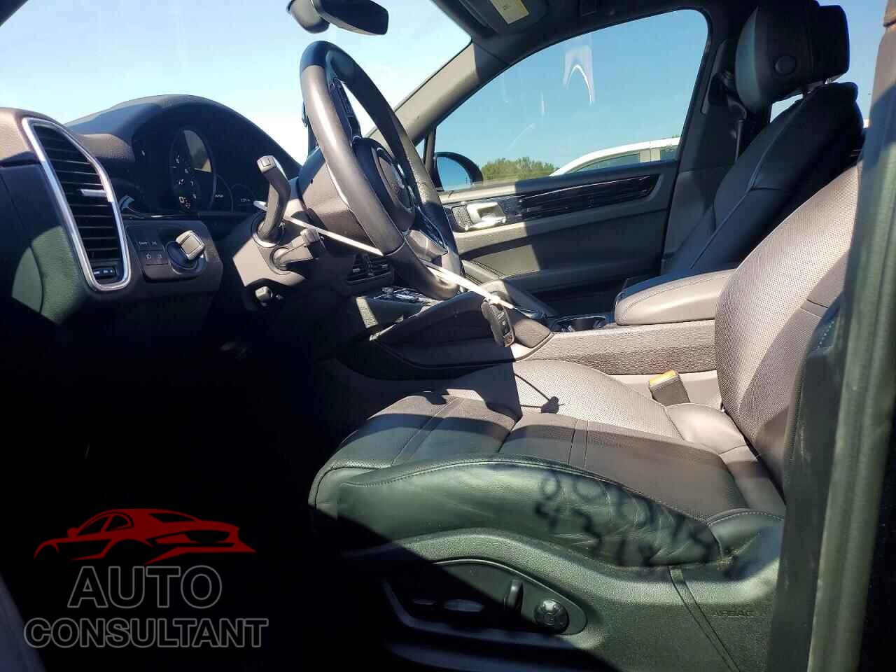 PORSCHE CAYENNE 2023 - WP1AA2AY9PDA10626