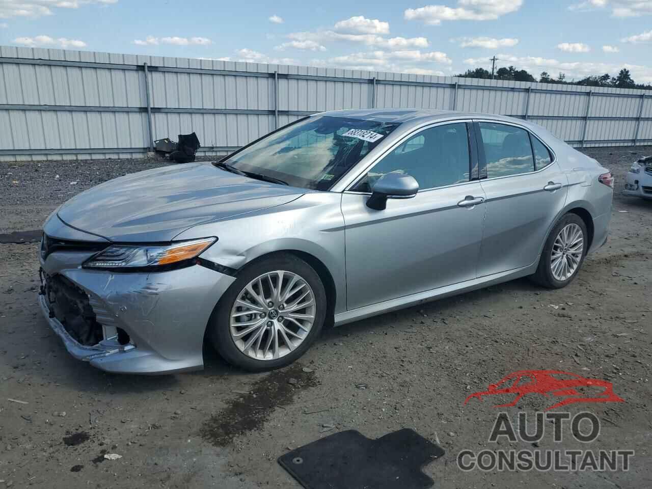 TOYOTA CAMRY 2018 - 4T1B11HK7JU028059