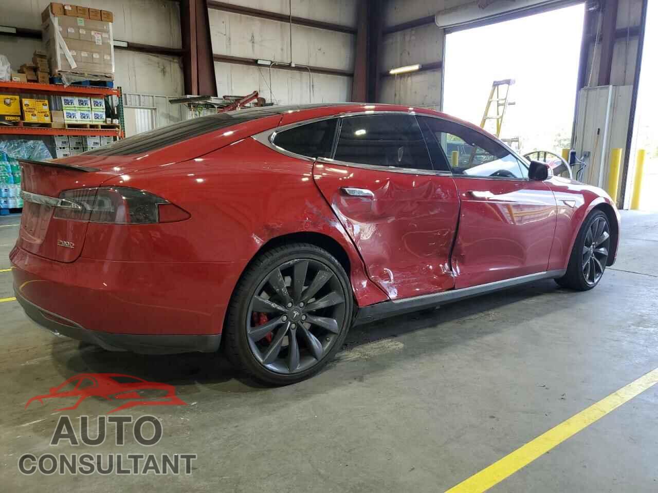 TESLA MODEL S 2015 - 5YJSA1E48FF119111