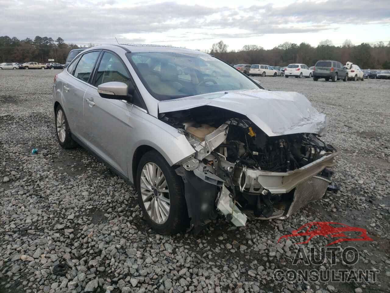 FORD FOCUS 2018 - 1FADP3J29JL323340