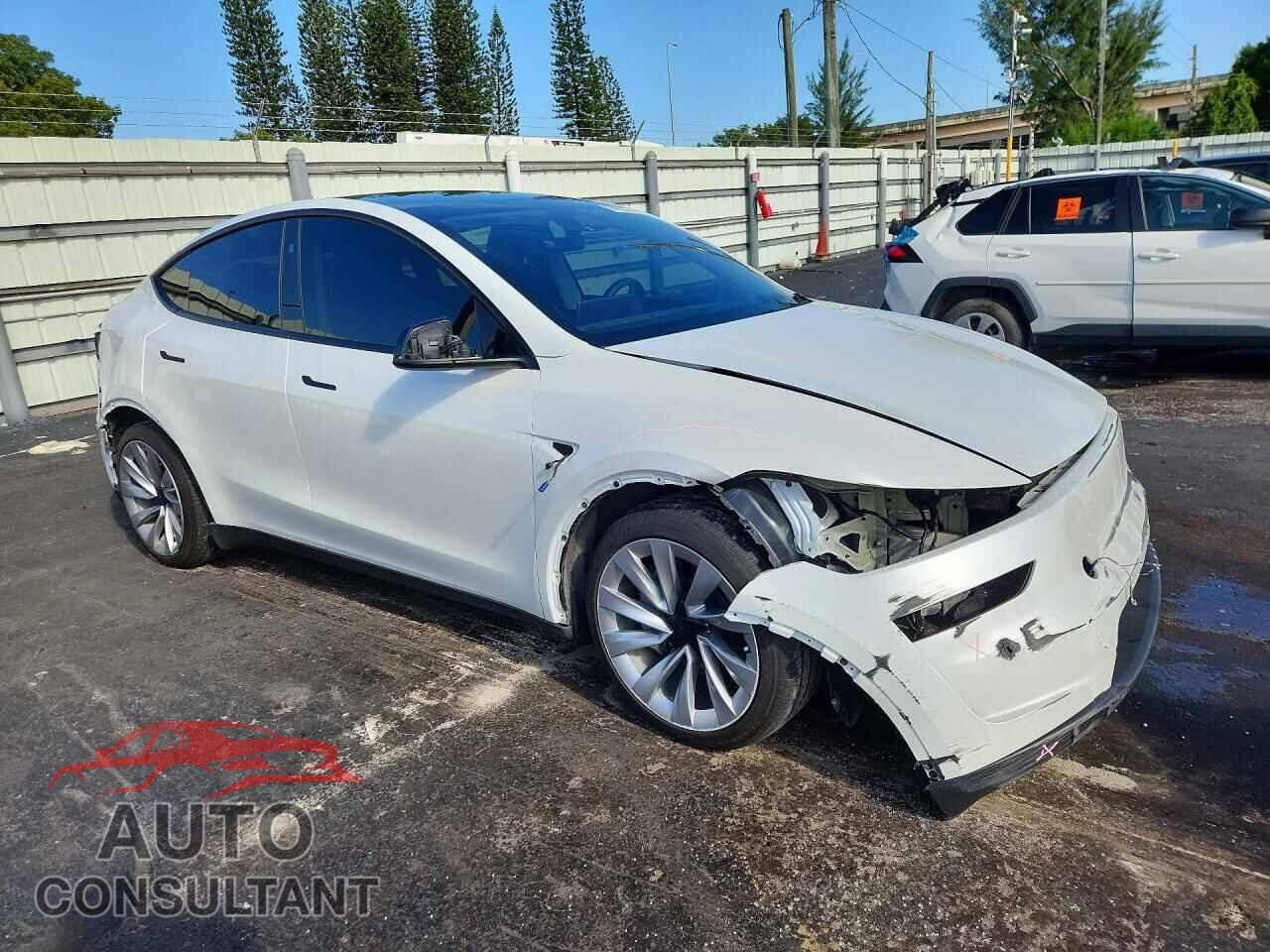 TESLA MODEL Y 2026 - 7SAYGDEE5TA393445