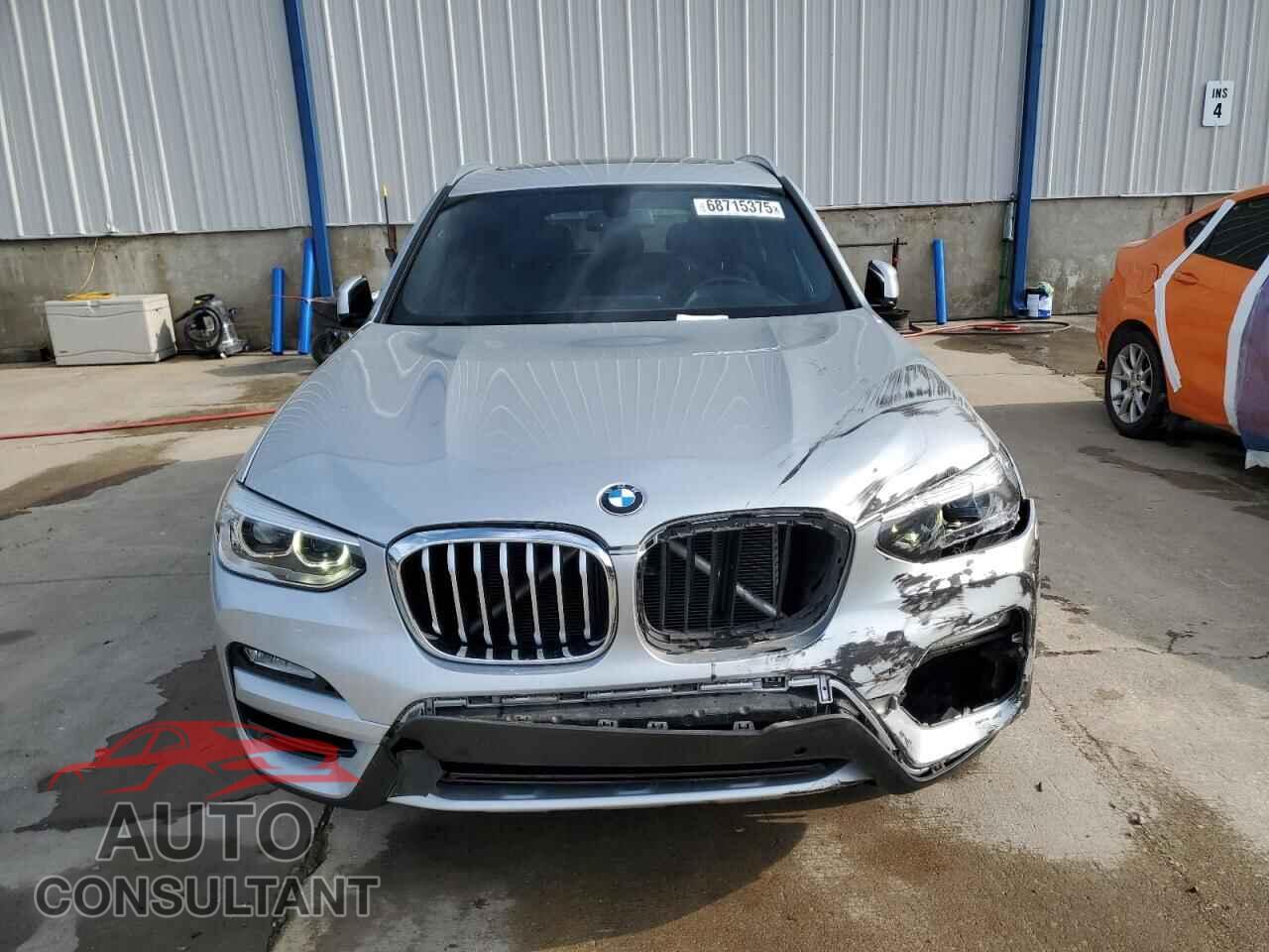 BMW X3 2018 - 5UXTR9C58JLD69964