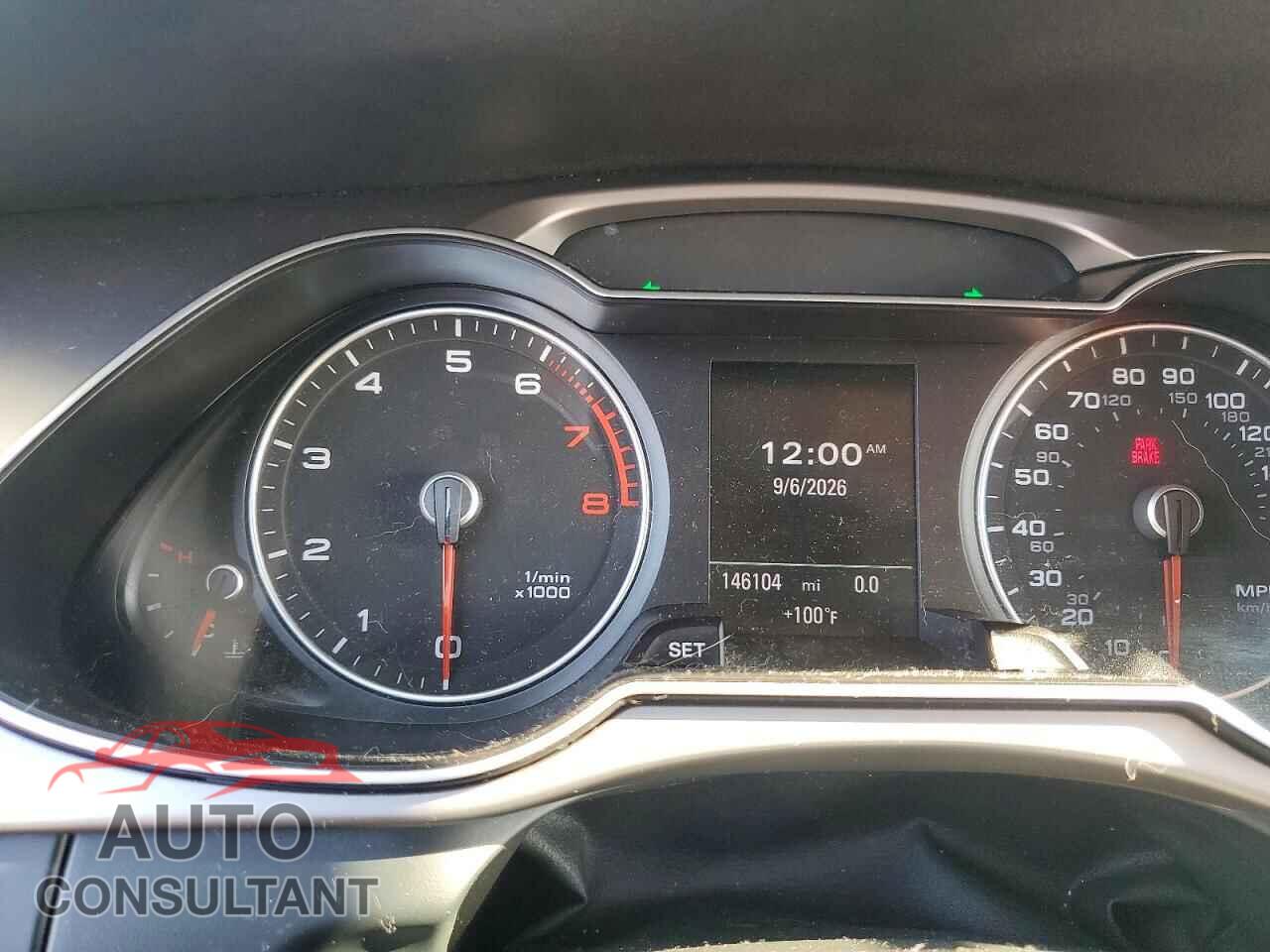 AUDI A4 2013 - WAUEFAFL3DN010622