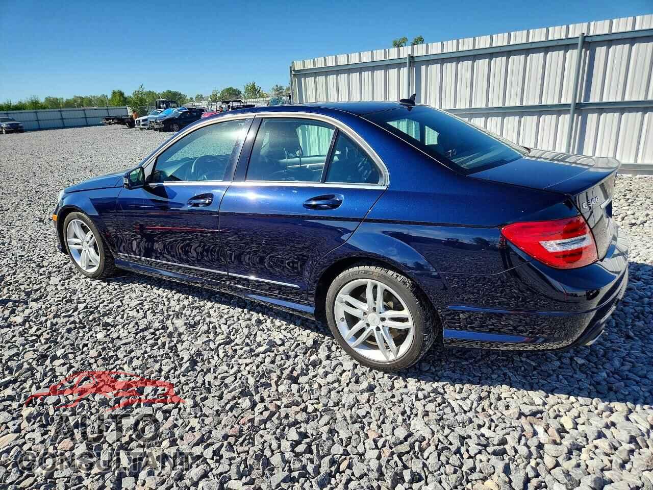 MERCEDES-BENZ C-CLASS 2013 - WDDGF8AB6DA820729