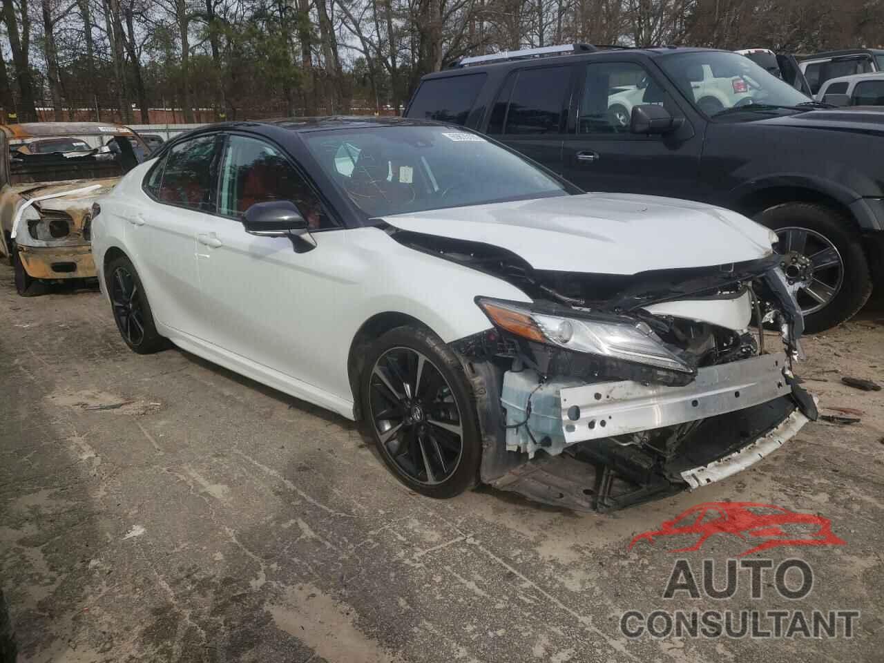 TOYOTA CAMRY 2019 - 4T1B61HK9KU164115