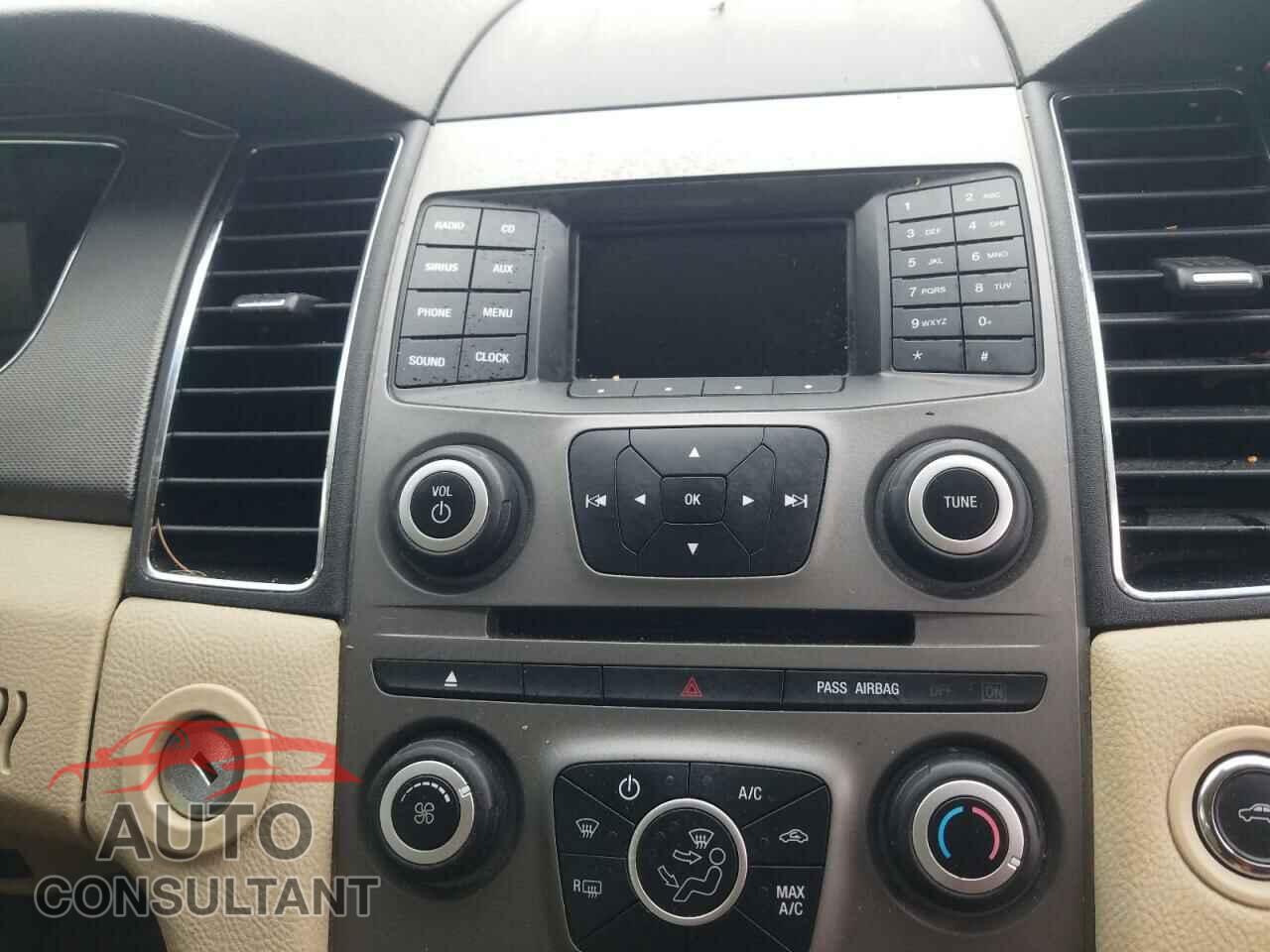 FORD TAURUS 2017 - 1FAHP2D87HG137391