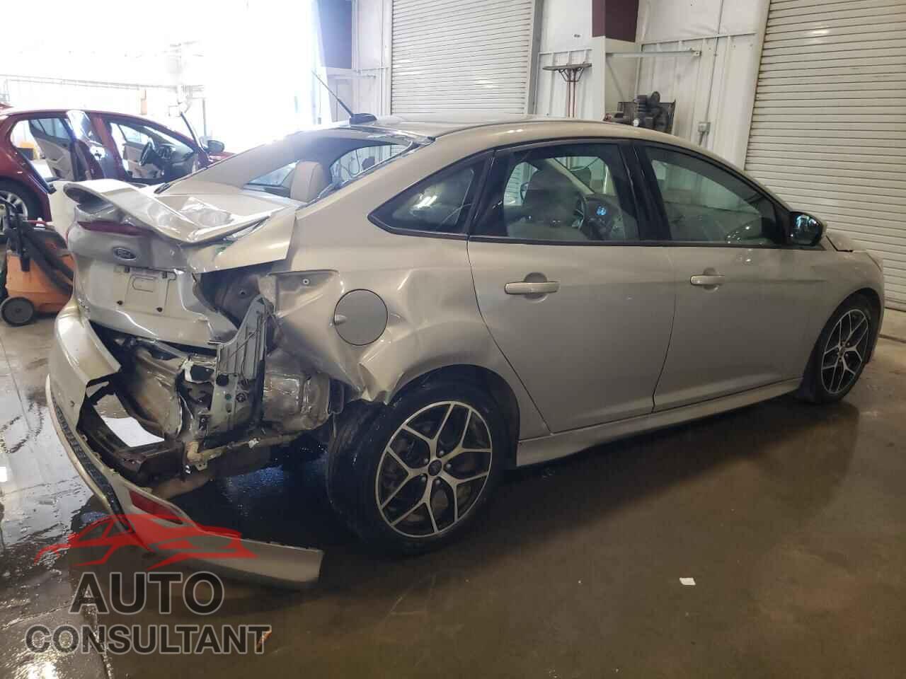 FORD FOCUS 2015 - 1FADP3F21FL248620