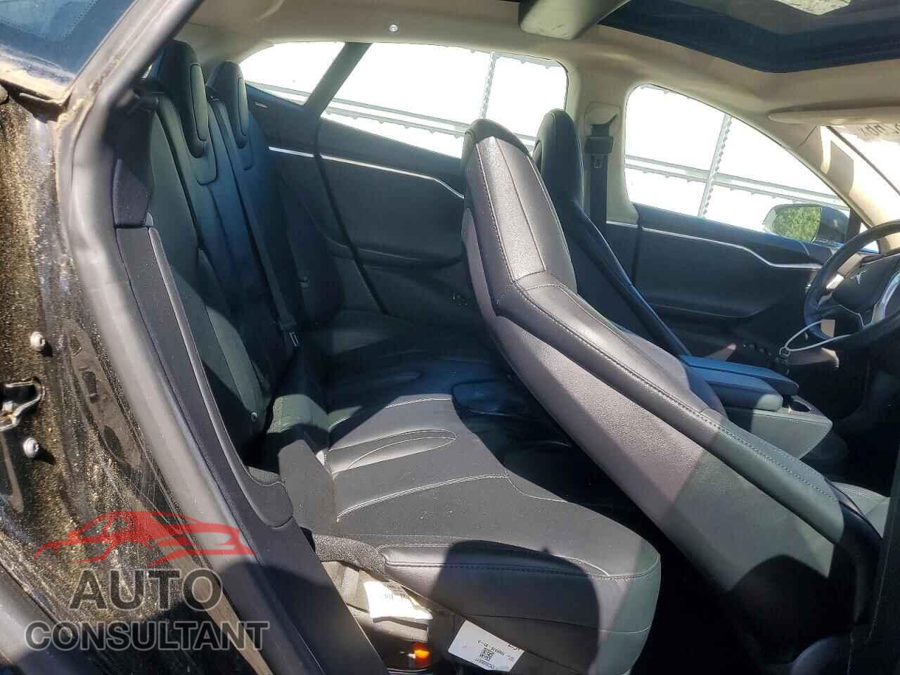 TESLA MODEL S 2013 - 5YJSA1CG9DFP06802