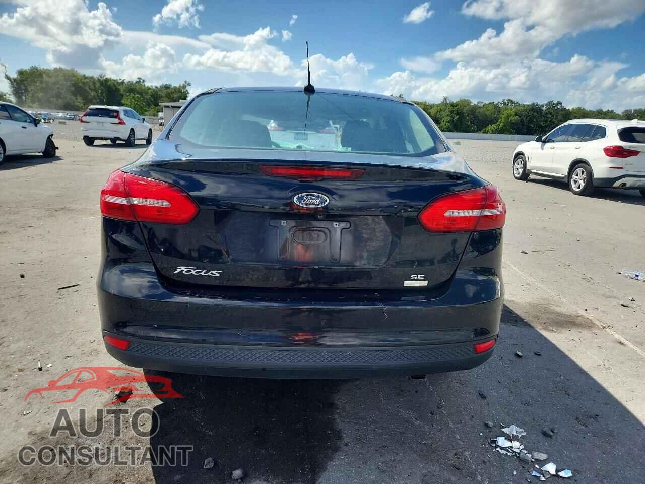 FORD FOCUS 2018 - 1FADP3FE1JL309919