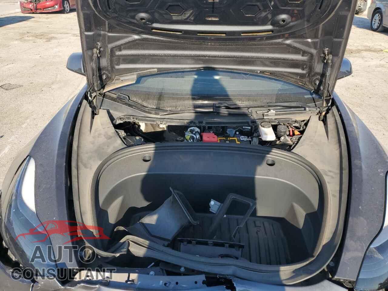 TESLA MODEL 3 2021 - 5YJ3E1EB9MF044729