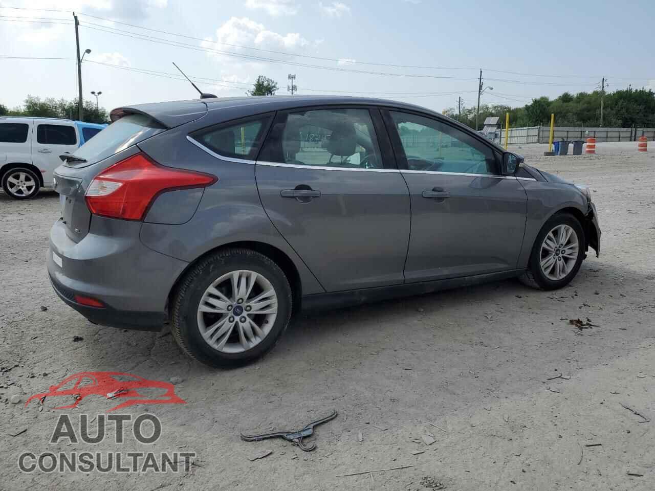 FORD FOCUS 2012 - 1FAHP3M27CL271481