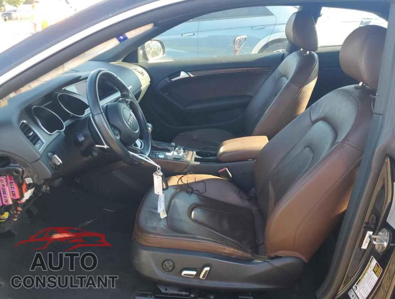 AUDI A5 2013 - WAULFAFR0DA059408