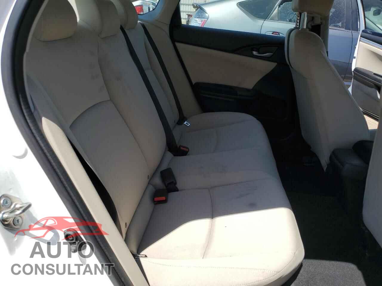 HONDA CIVIC 2017 - 2HGFC2F51HH545357