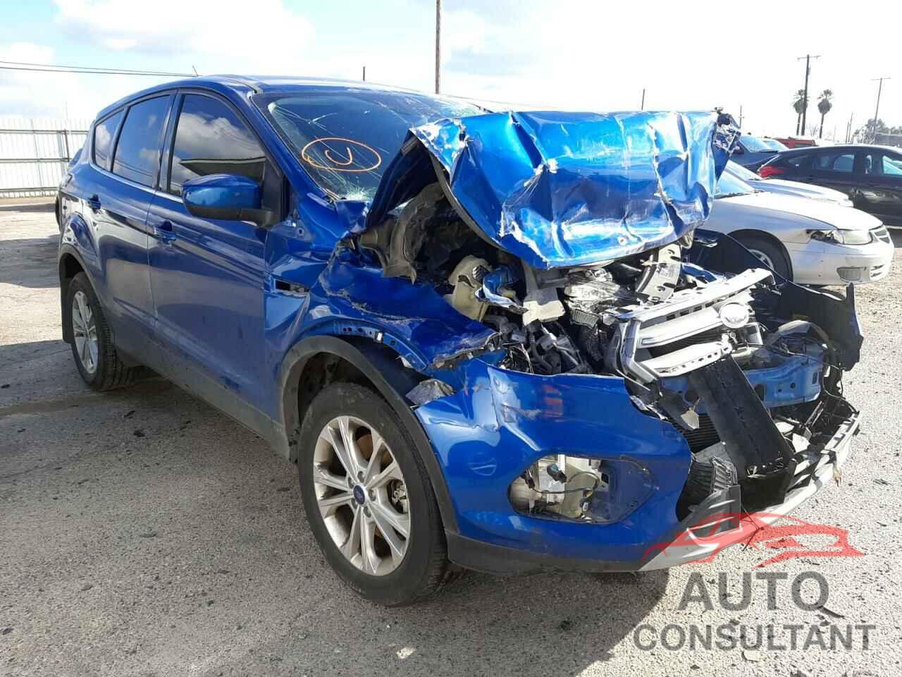 FORD ESCAPE 2017 - 1FMCU9G97HUF09173